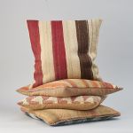 1233 2557 PILLOWS